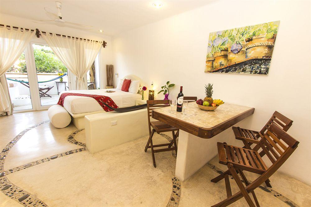 The Blue Pearl Suites Playa del Carmen Esterno foto